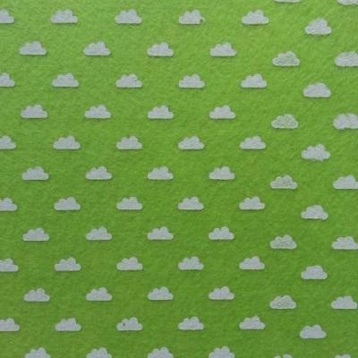 Carré de feutrine motif nuage 15*15cm vert