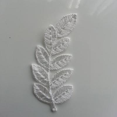 feuilles  en dentelle blanc  60*30mm