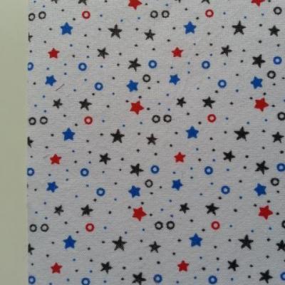 Feuille de tissu autocollant     21*14.5 cm etoiles bleu, rouge  et blanc