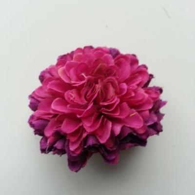 Fleur  pompon en tissu  prune foncé 50mm