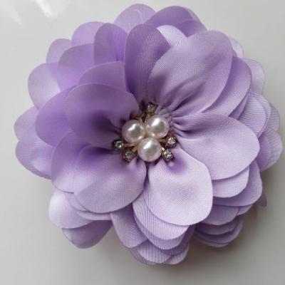 grande fleur en satin de soie centre perle et strass 90mm mauve