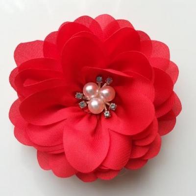 grande fleur en satin de soie centre perle et strass 90mm rouge