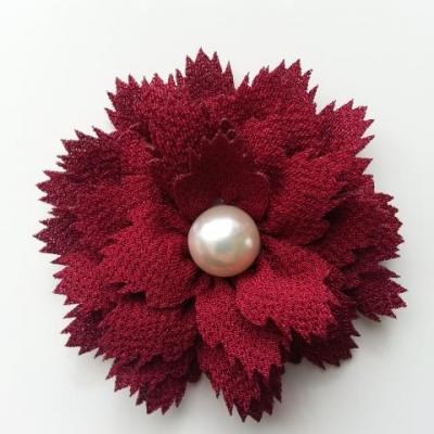 fleur en tissu centre perle 60 mm bordeaux