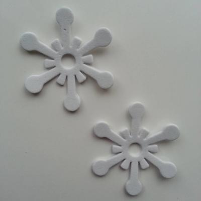 Lot de 2 etoiles de noel  en mousse autocollante blanche 45mm (4)