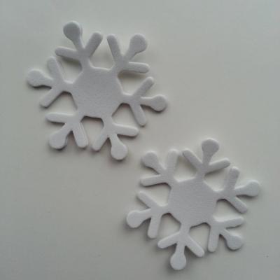 Lot de 2 etoiles de noel  en mousse autocollante blanche 45mm (5)