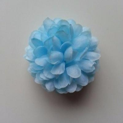 Fleur  pompon en tissu bleu ciel   50mm