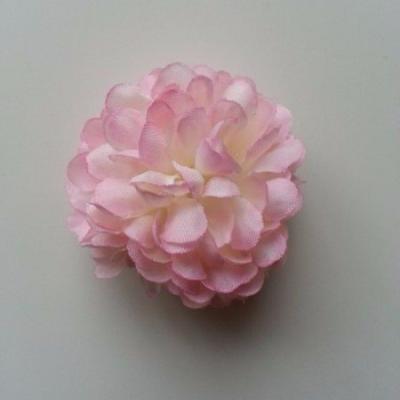 Fleur  pompon en tissu rose pâle  50mm