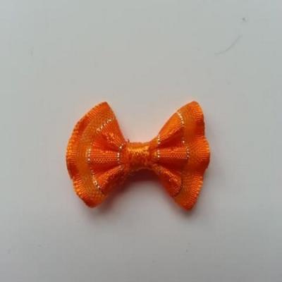 Petit noeud  de couleur orange et argenté    25*19mm