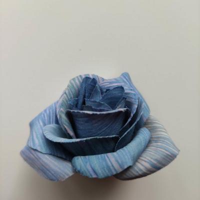 jolie rose artificielle en tissu de 50mm bleu