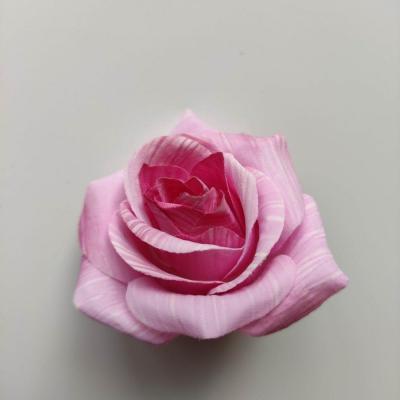 jolie rose artificielle en tissu de 50mm rose bonbon