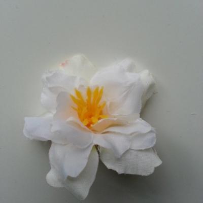 4144856 fleur artificielle en tissu blanc 50mm 1