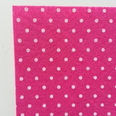 N9 Carré de feutrine motif pois 15*15cm rose fuchsia