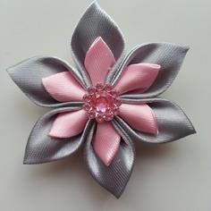 Fleur double en satin gris et rose   5cm