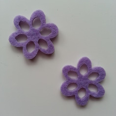 Embellissements lot de 2 fleurs en feutrine violet 8528701 deco tige de fi7514 4059e 236x236