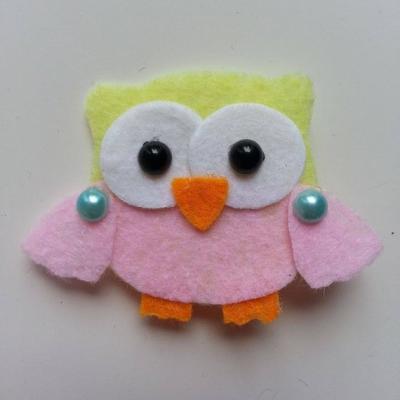 Chouette /hibou en feutrine  70*45mm rose et jaune