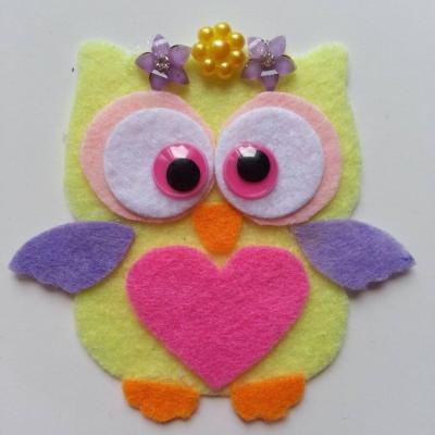 chouette /hibou en feutrine jaune, rose et mauve  65*65mm