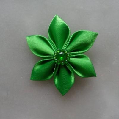 Fleur satin   5cm vert