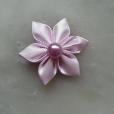 Fleur satin unie  5cm pétales pointus parme clair