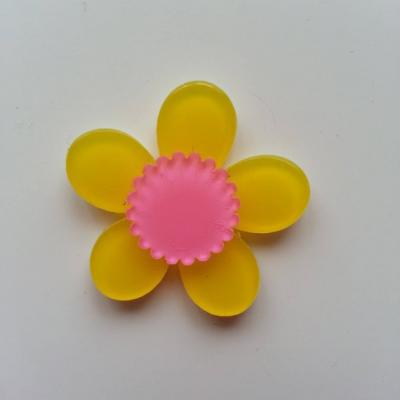 fleur en plastique  36mm jaune et rose