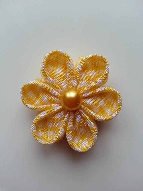 Fleur Tissu à Carreaux Blanc Et Jaune 4 Cm Petales Ronds