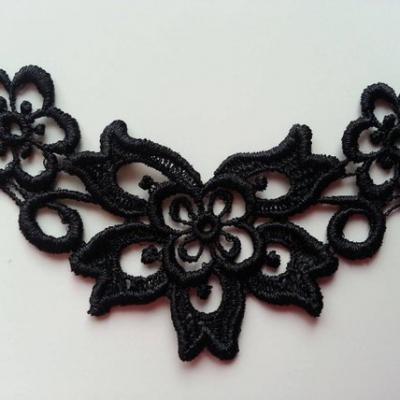 Applique dentelle  collier  11*7cm noir