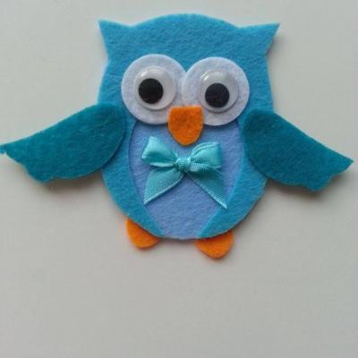 chouette /hibou en feutrine bleu   90*70 mm