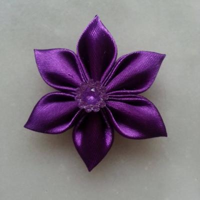 Fleur satin unie  5cm pétales pointus violet