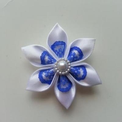 Fleur satin blanche et dentelle bleu royal  5cm