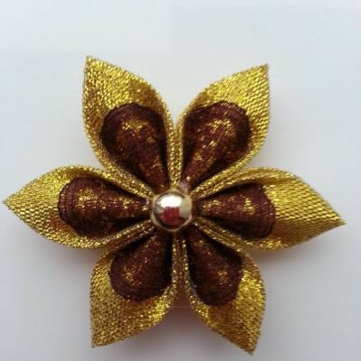 Fleur tissu doré et dentelle marron 5cm