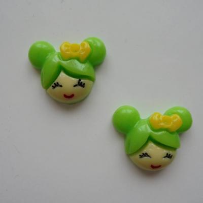 Lot de 2   tête de petite fille 20*18mm vert