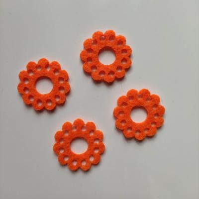 lot de 4 fleurs en feutrine orange 30mm (2)