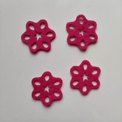 lot de 4 fleurs en feutrine rose fuchsia  30mm (2)