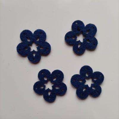 lot de 4 fleurs en feutrine bleu marine 30mm (2)