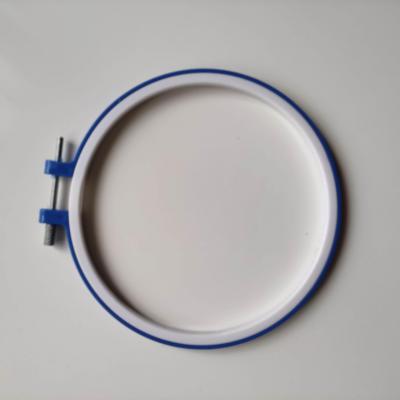 Tambour, cercle  à broder en plastique 16cm