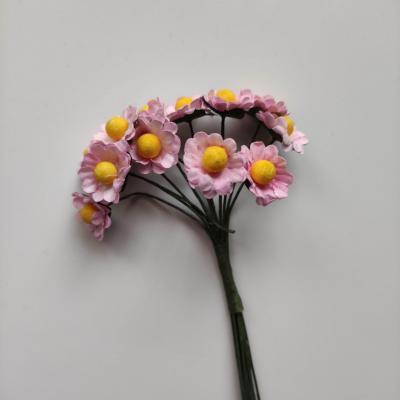 12 petites fleurs  marguerite rose sur tige 20 mm