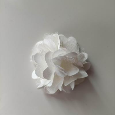 Rosette  fleur  satin et tulle  50mm blanc cassé