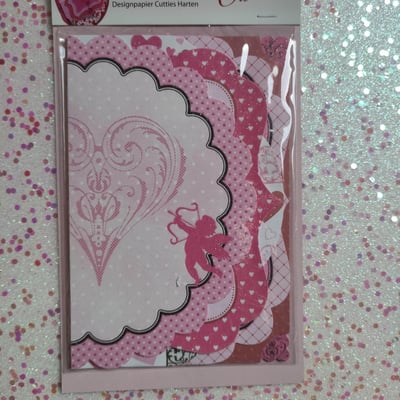 Cutties en papier design coeurs tons rose