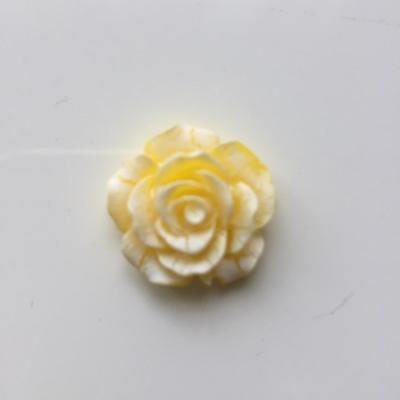 rose en résine 20mm jaune et  blanche