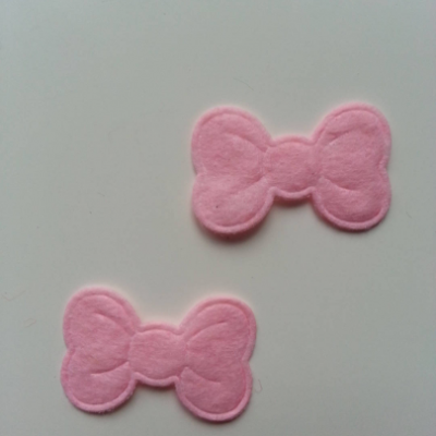 Lot de 2 appliques noeuds feutrine   28*18mm rose