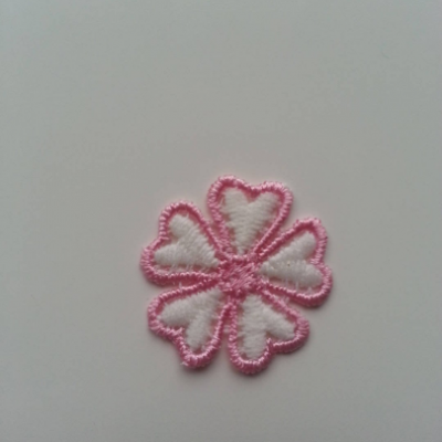 Fleur en dentelle bicolore  30mm blanc et rose