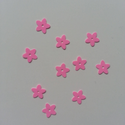 Lot de 10 sequins paillettes fleurs 10 mm rose