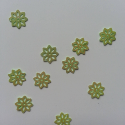 Lot de 10 sequins paillettes fleurs 10 mm vert